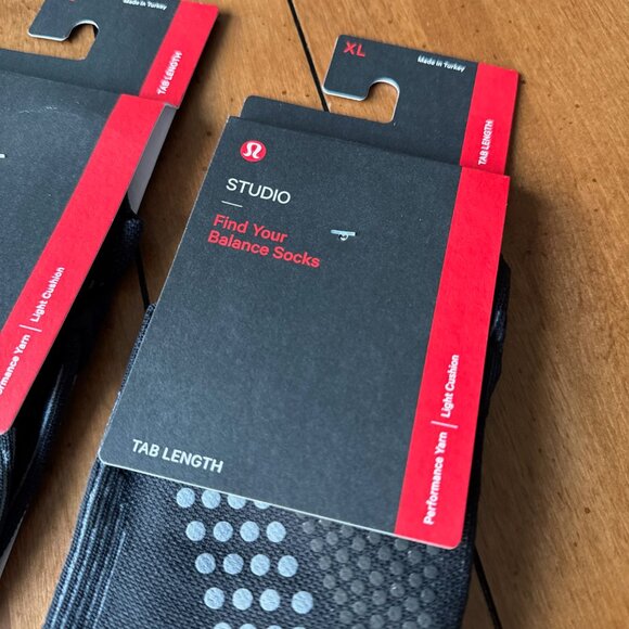 Lululemon Men's Find Your Balance Studio Tab Socks (2 pairs) Size XL NWT - Picture 3 of 3